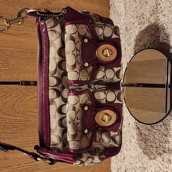 COPY - GUC Coach Legacy Purple Leather Monogram Canvas Shoulder Bag - Picture 3 of 14